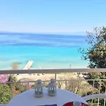 Enchanting Sea View *